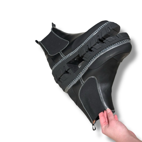 GANNI Cleated Mid Black Leather Lug Sole Chunky Pull on Chelsea Boots Size 12 - Picture 9 of 16